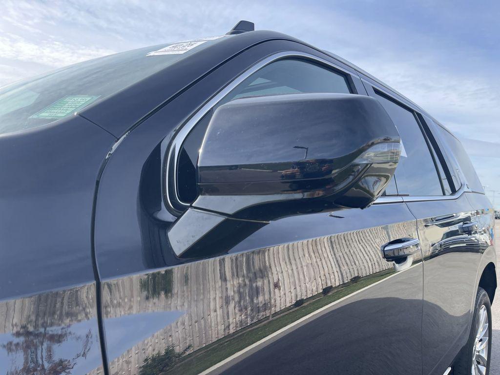 used 2022 Cadillac Escalade car, priced at $60,925