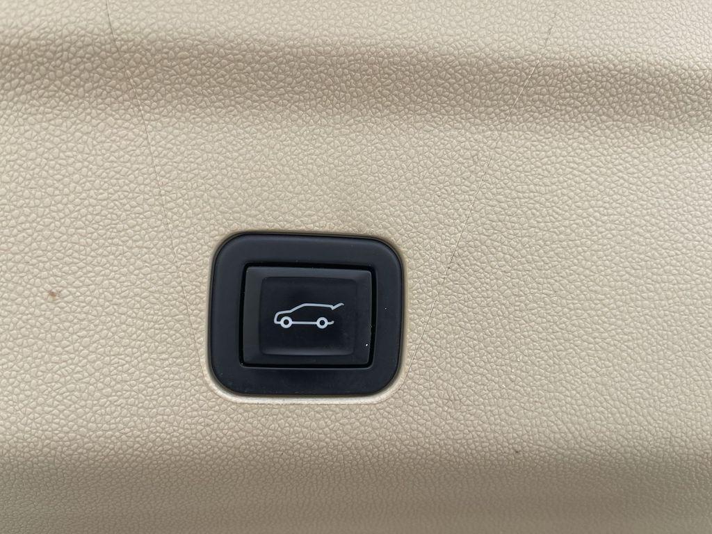 used 2022 Cadillac Escalade car, priced at $60,925