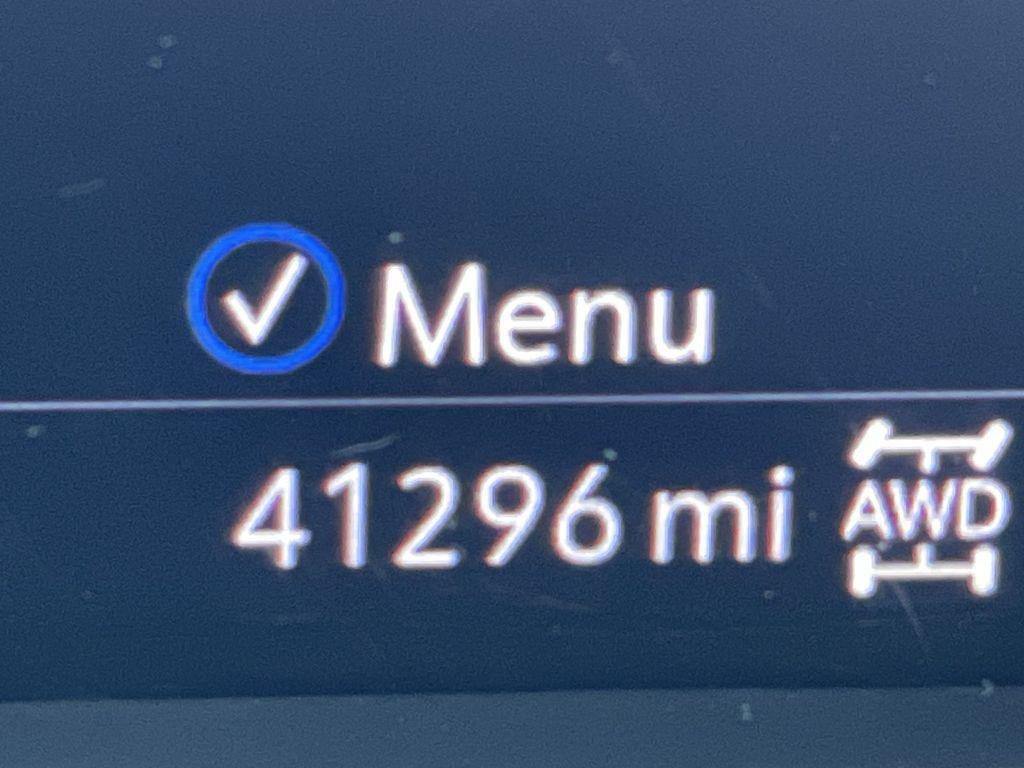 used 2022 Cadillac XT5 car, priced at $31,885