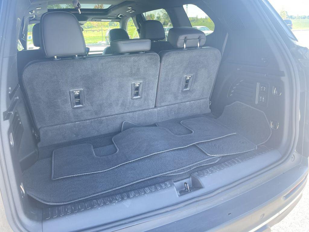 used 2025 Buick Enclave car, priced at $41,551