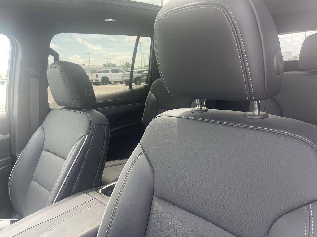 used 2025 Buick Enclave car, priced at $41,551