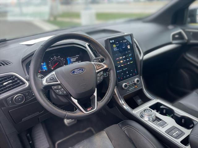 used 2022 Ford Edge car, priced at $30,000