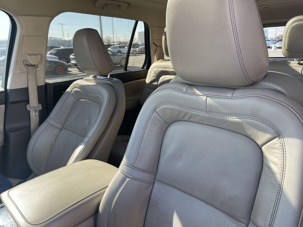 used 2023 Lincoln Aviator car, priced at $41,602