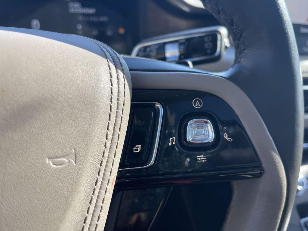 used 2023 Lincoln Aviator car, priced at $41,602