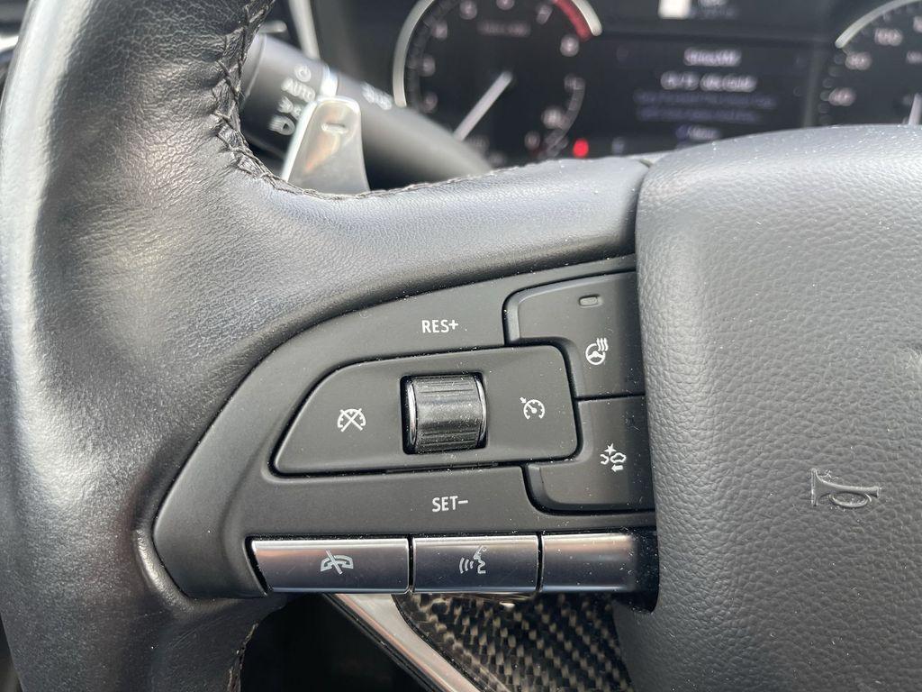 used 2023 Cadillac XT6 car, priced at $40,000