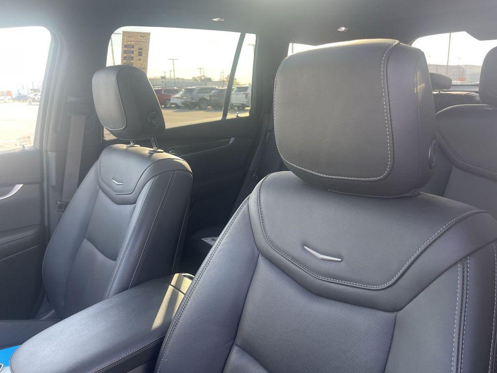 used 2023 Cadillac XT6 car, priced at $37,695
