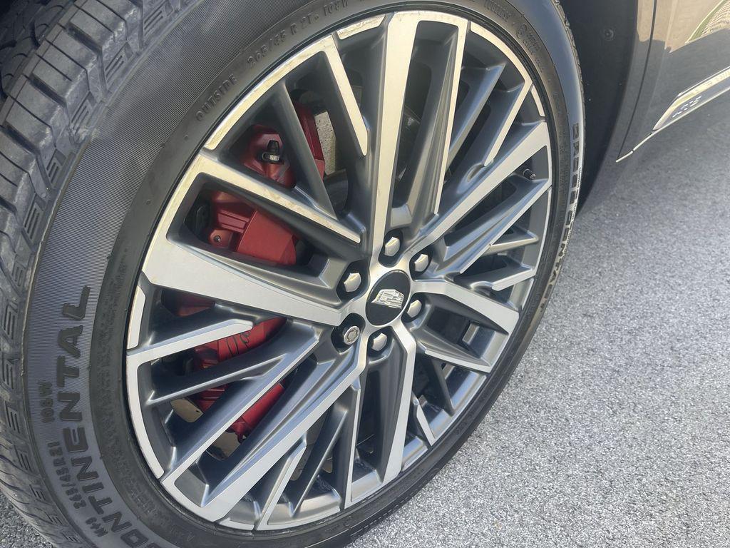 used 2023 Cadillac XT6 car, priced at $37,695