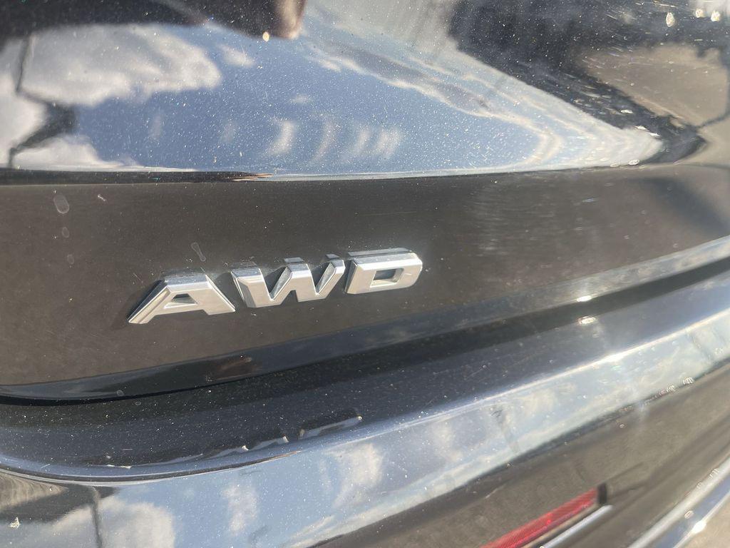 used 2023 Cadillac XT6 car, priced at $37,695