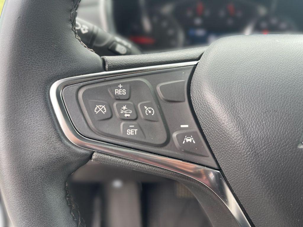 used 2024 Chevrolet Equinox car, priced at $21,877