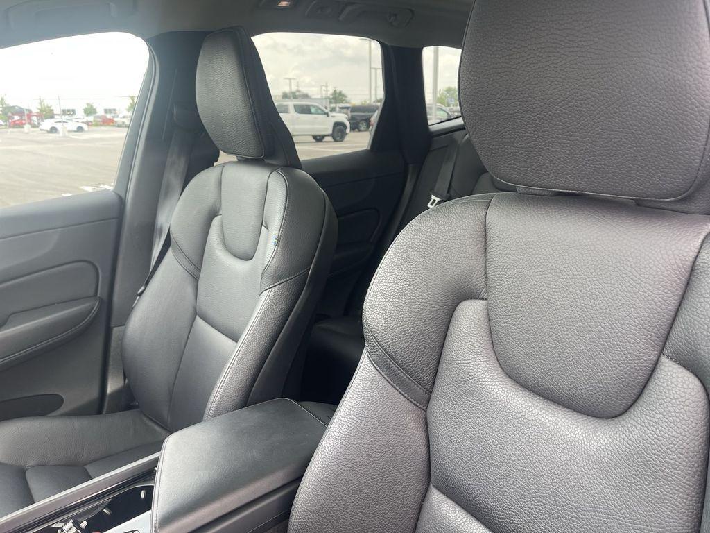 used 2024 Volvo XC60 car, priced at $35,908