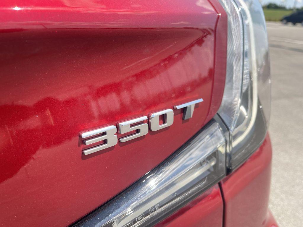 used 2024 Cadillac XT4 car, priced at $41,037