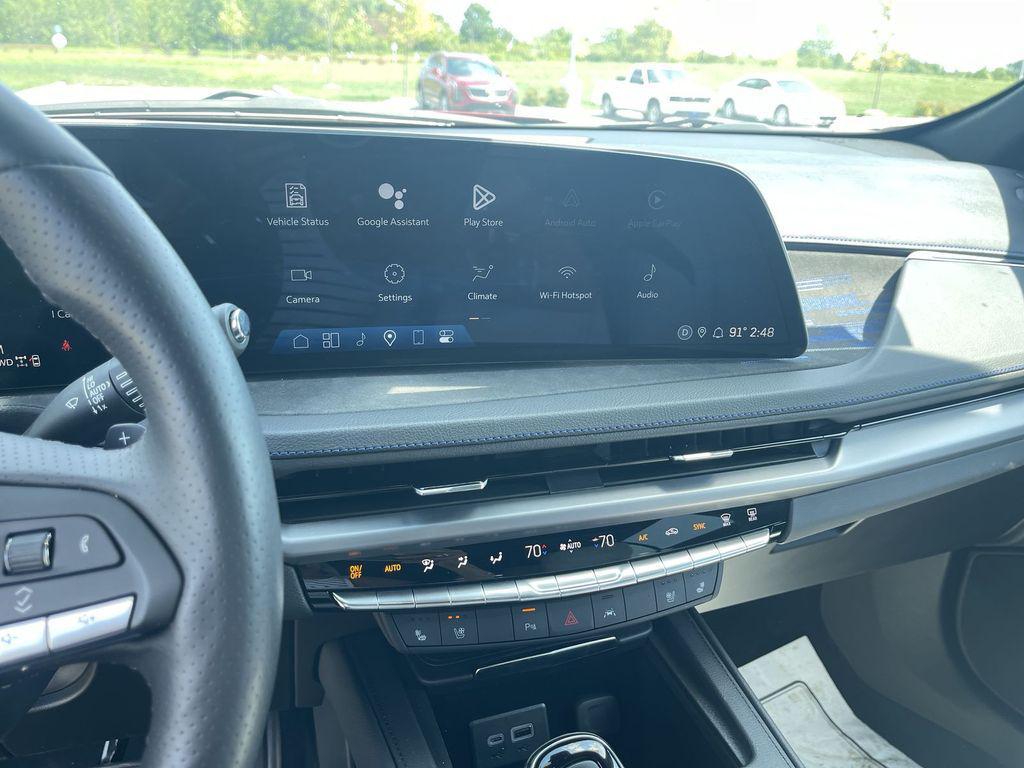 used 2024 Cadillac XT4 car, priced at $41,037