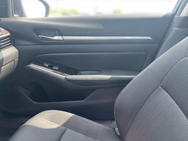 used 2023 Nissan Altima car, priced at $18,232