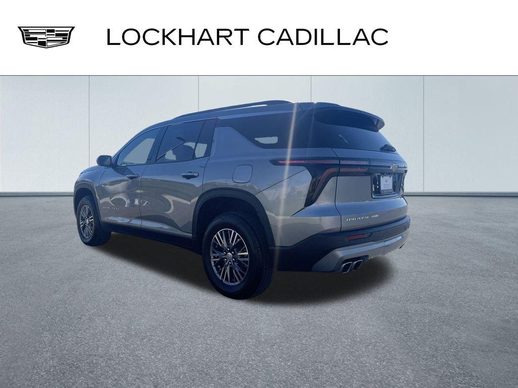 used 2025 Chevrolet Traverse car, priced at $35,189