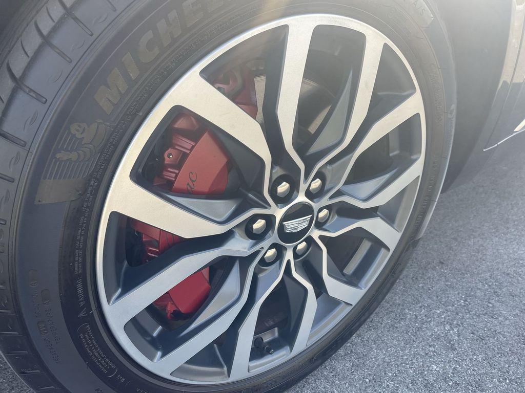 used 2023 Cadillac XT6 car, priced at $42,456