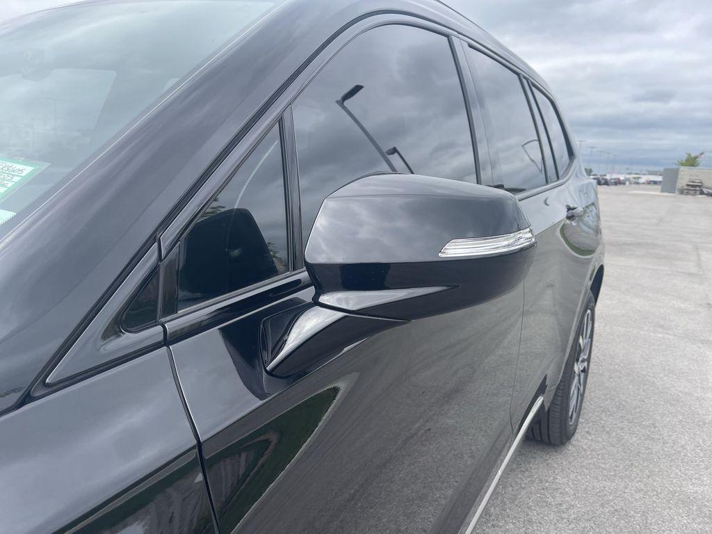 used 2023 Cadillac XT6 car, priced at $42,456