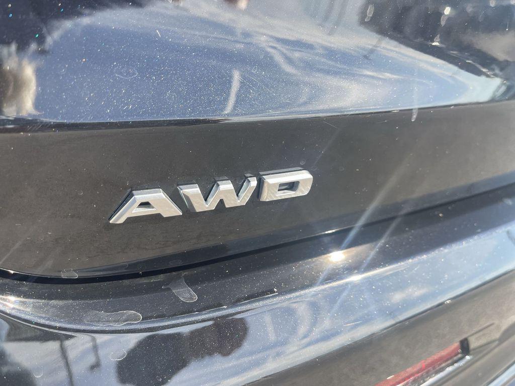 used 2023 Cadillac XT6 car, priced at $42,456