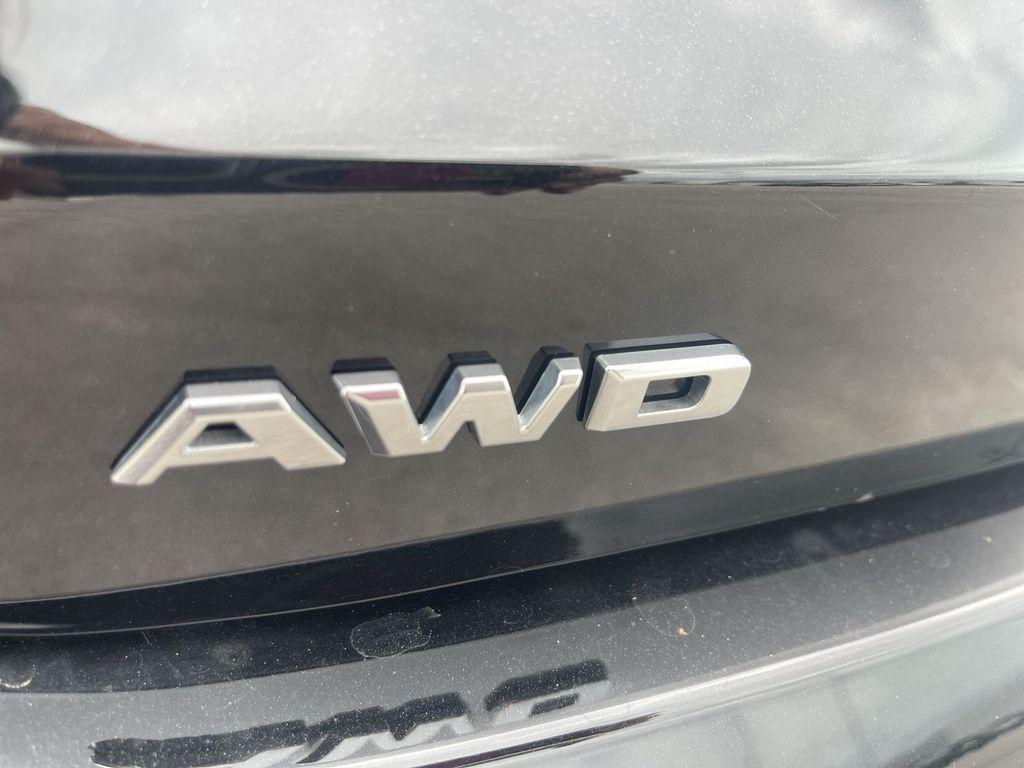 used 2023 Cadillac XT6 car, priced at $42,456