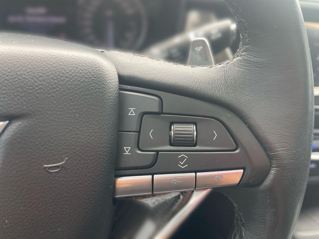 used 2023 Cadillac XT6 car, priced at $42,456