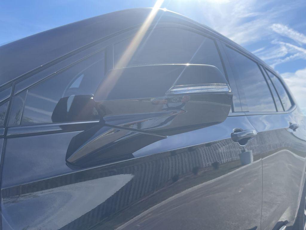 used 2023 Cadillac XT6 car, priced at $42,456