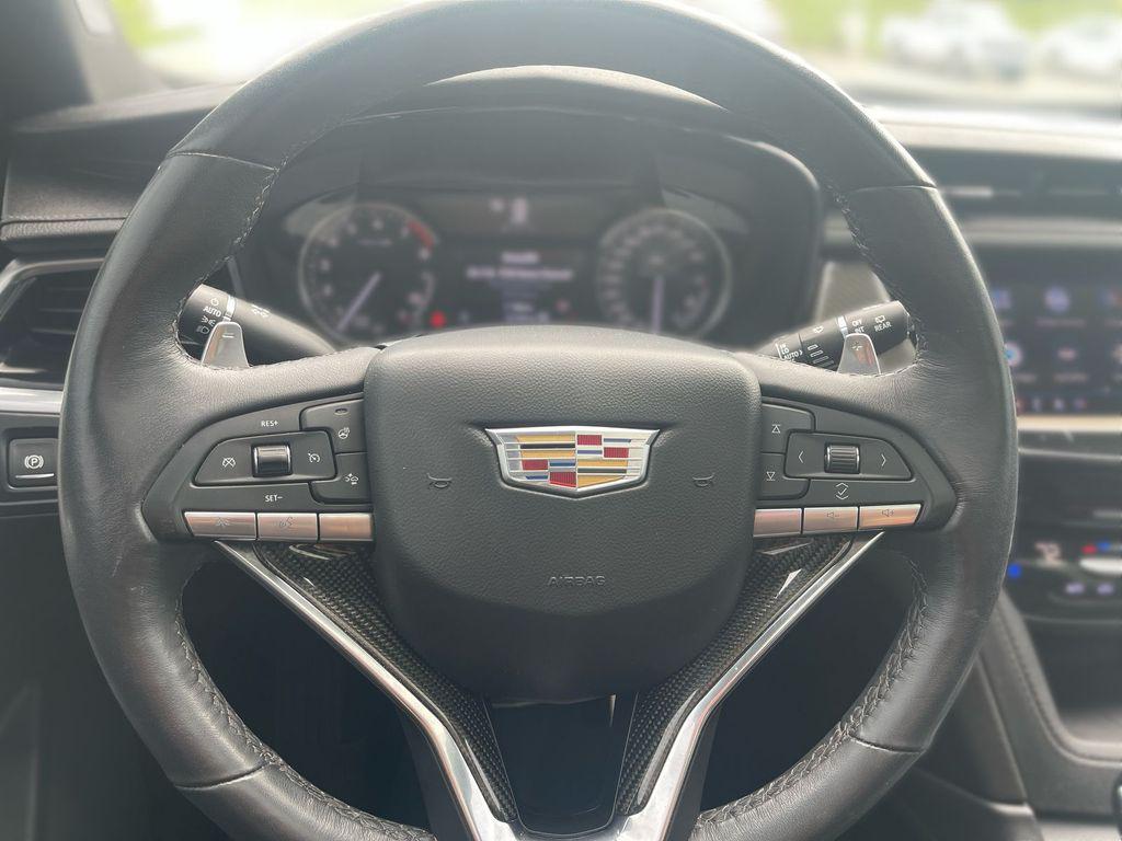 used 2023 Cadillac XT6 car, priced at $42,456