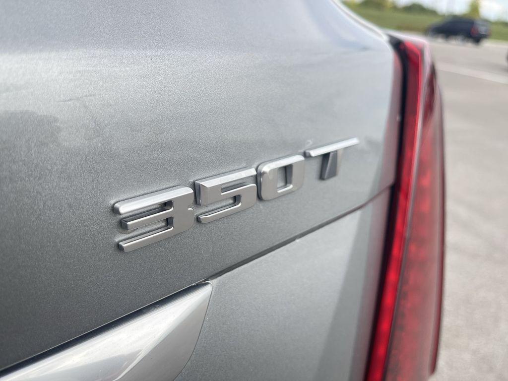 used 2024 Cadillac XT5 car, priced at $40,949