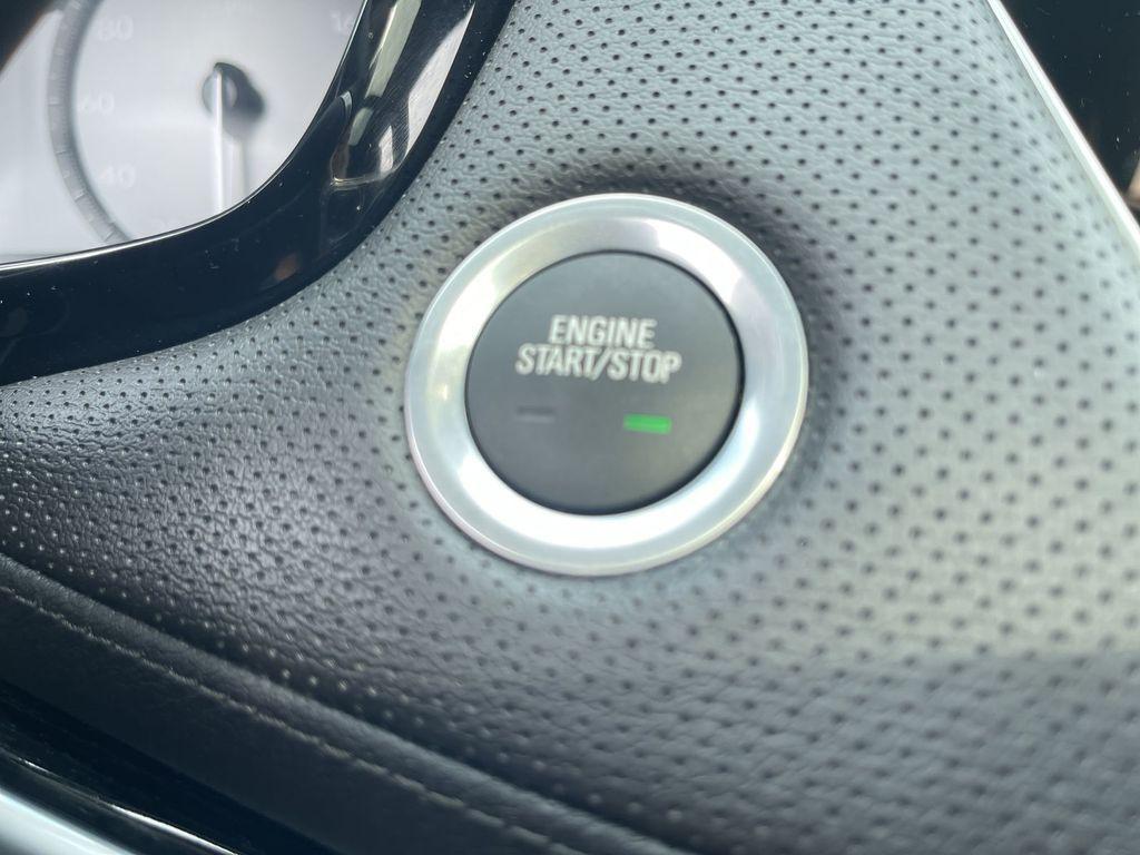 used 2024 Cadillac XT5 car, priced at $40,949