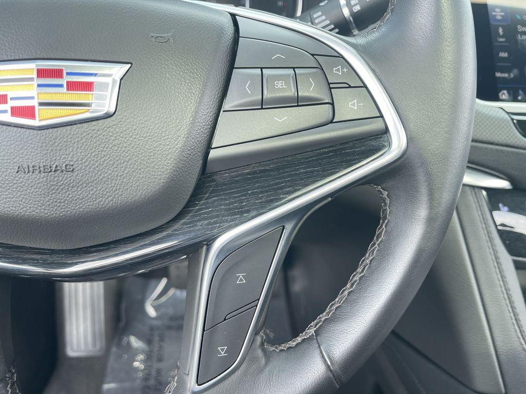 used 2024 Cadillac XT5 car, priced at $40,949