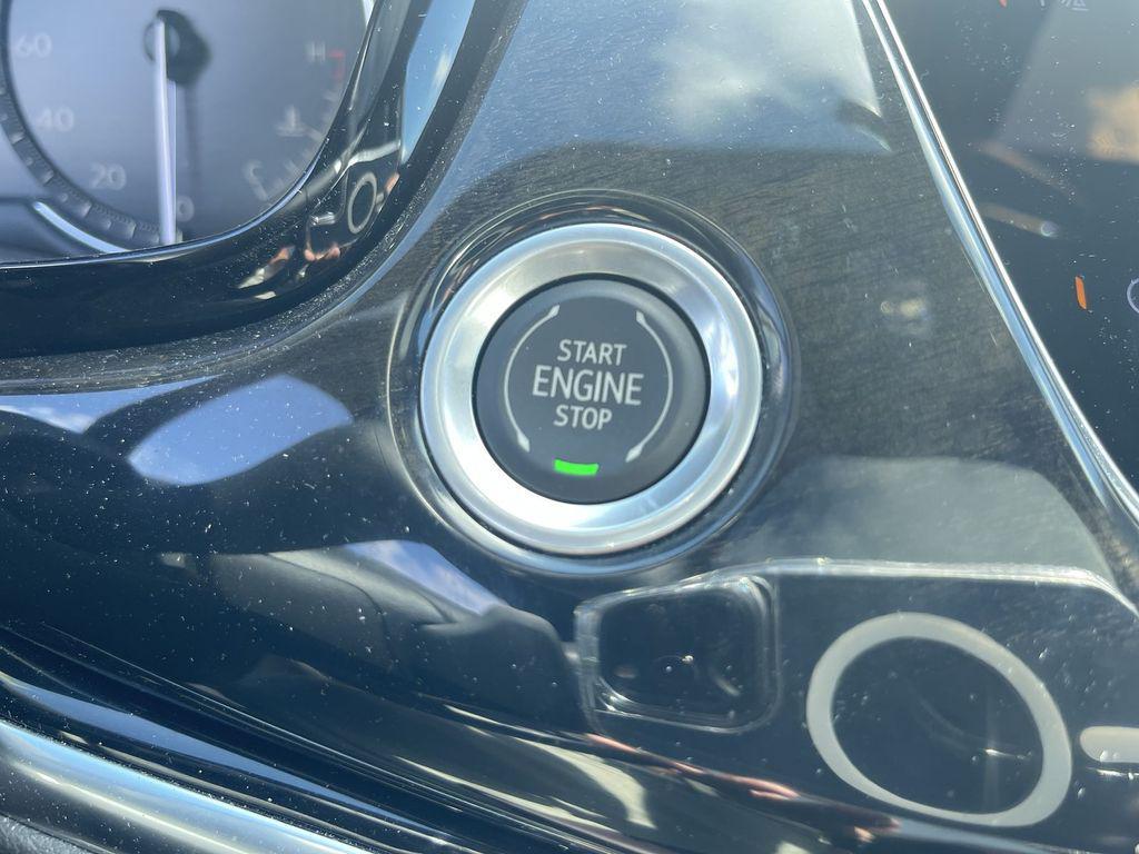 used 2023 Cadillac XT6 car, priced at $47,234