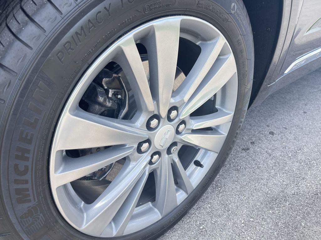 used 2023 Cadillac XT6 car, priced at $47,234