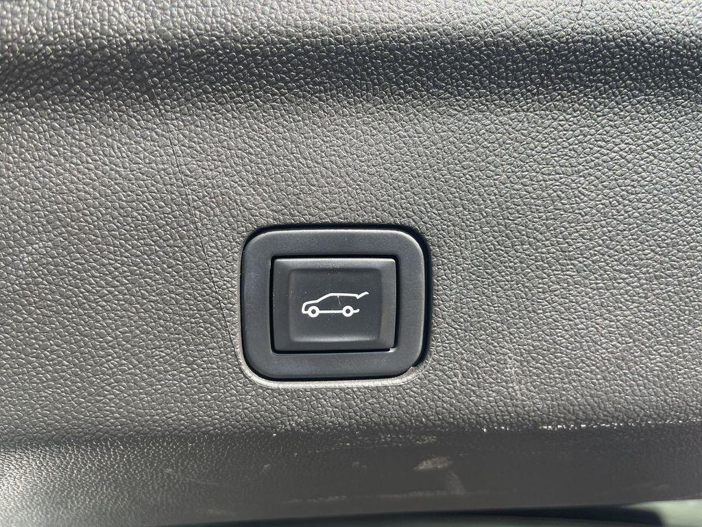 used 2022 Cadillac Escalade car, priced at $55,946