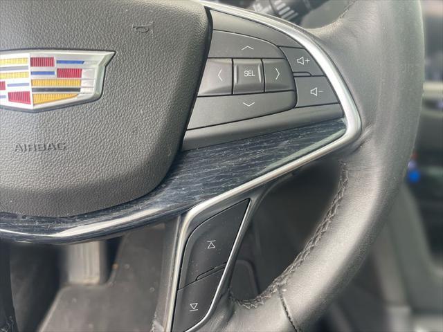 used 2022 Cadillac XT5 car, priced at $29,000