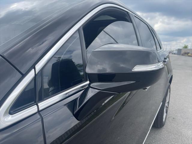 used 2022 Cadillac XT5 car, priced at $29,000
