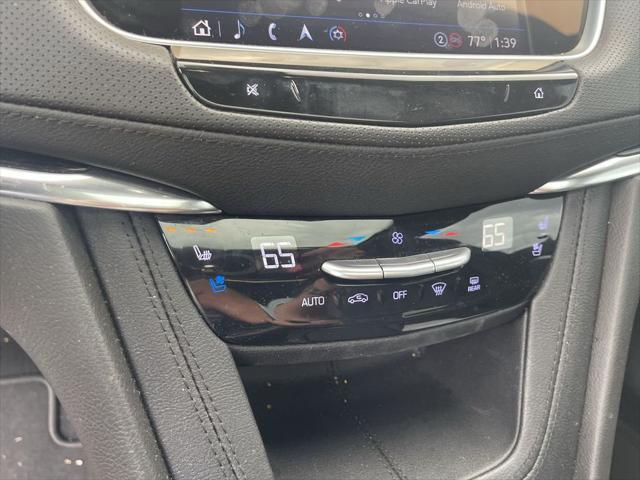 used 2022 Cadillac XT5 car, priced at $29,000