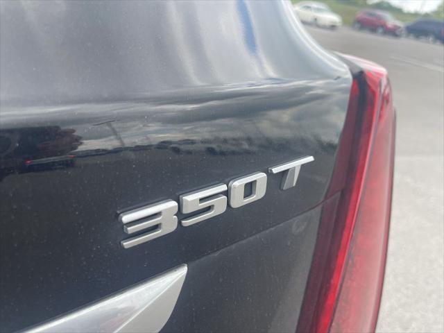 used 2022 Cadillac XT5 car, priced at $29,000