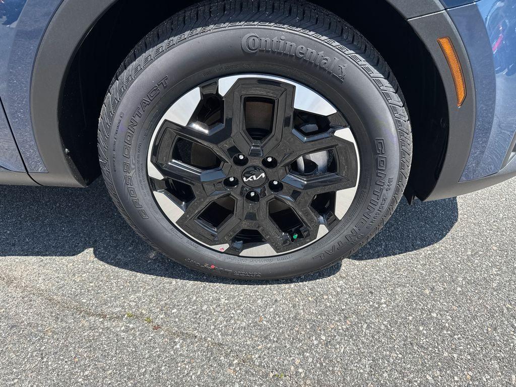 new 2025 Kia Sorento car, priced at $36,523