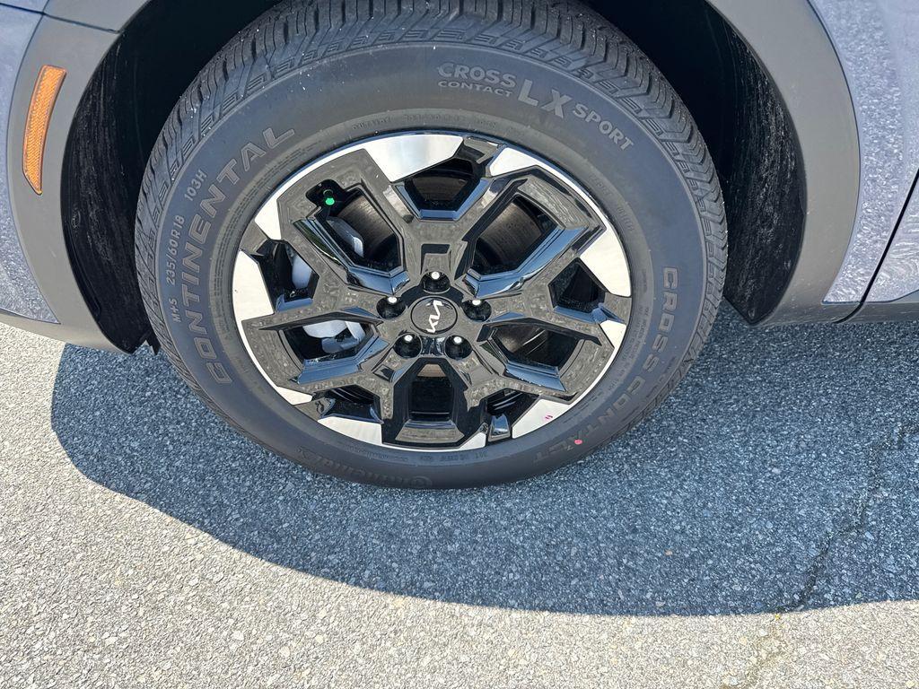 new 2025 Kia Sorento car, priced at $36,523