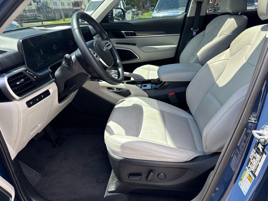 used 2024 Kia Telluride car, priced at $37,898