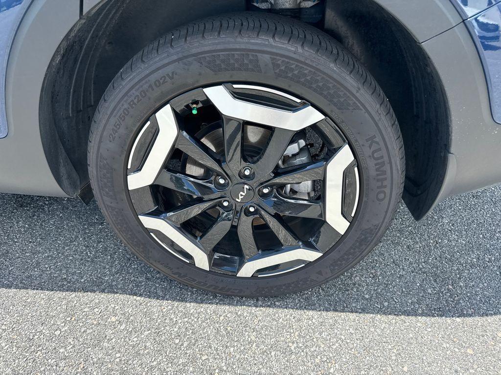 used 2024 Kia Telluride car, priced at $37,898
