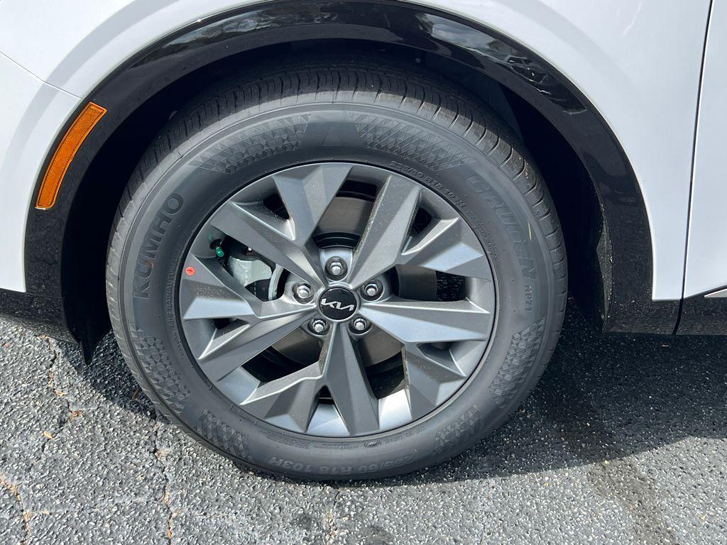 new 2025 Kia Sportage car, priced at $33,488
