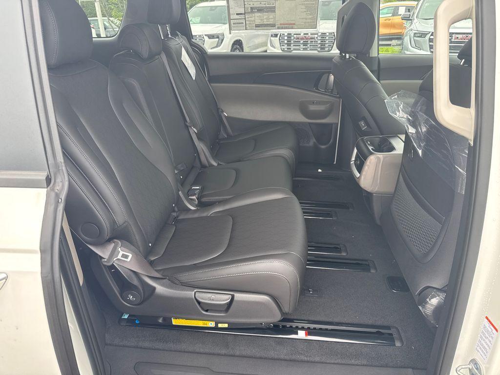 new 2025 Kia Carnival car, priced at $38,945