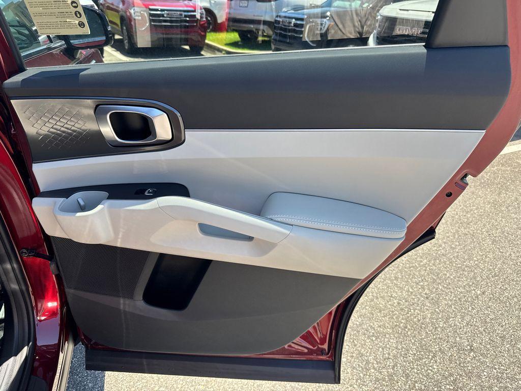 new 2025 Kia Sorento car, priced at $39,691