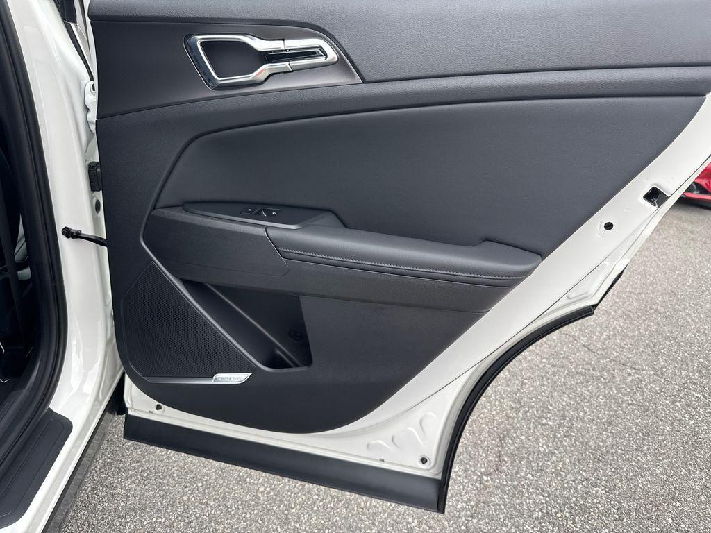 new 2026 Kia Sportage Hybrid car