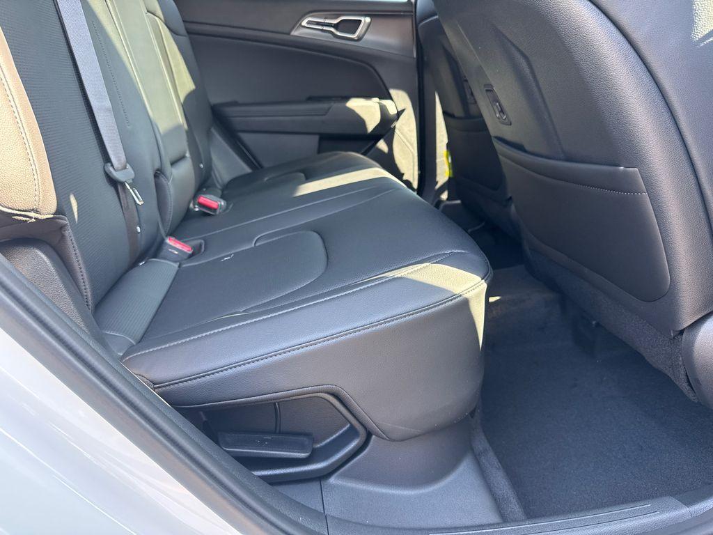 new 2026 Kia Sportage Hybrid car