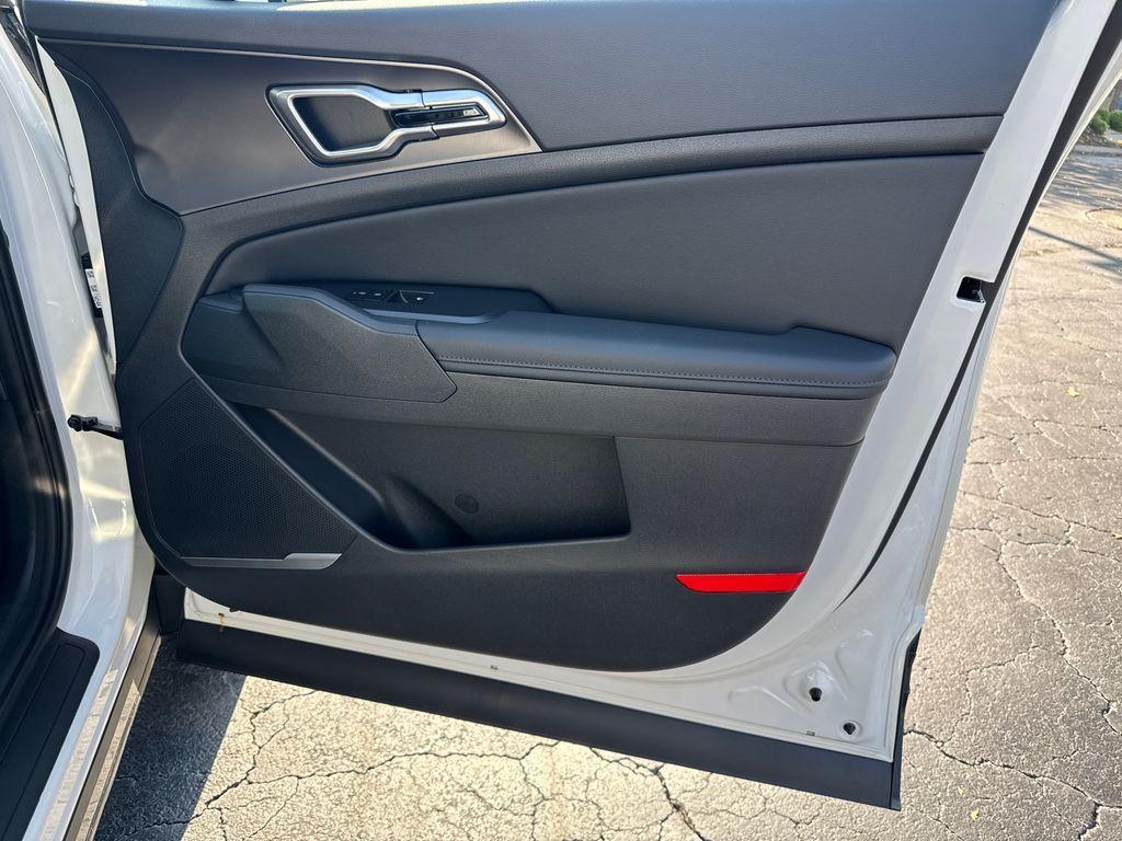 new 2026 Kia Sportage Hybrid car