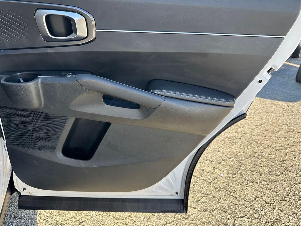 used 2024 Kia Sorento car, priced at $26,898