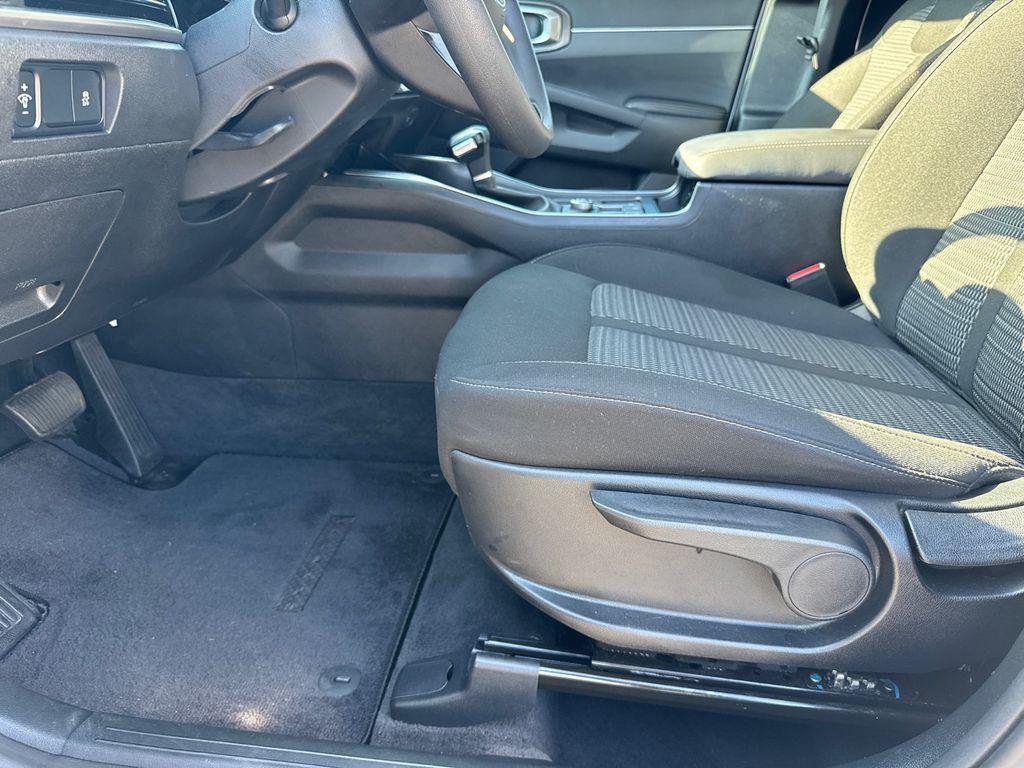 used 2024 Kia Sorento car, priced at $26,898