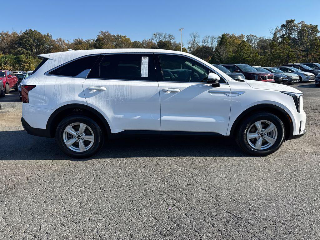 used 2024 Kia Sorento car, priced at $26,898