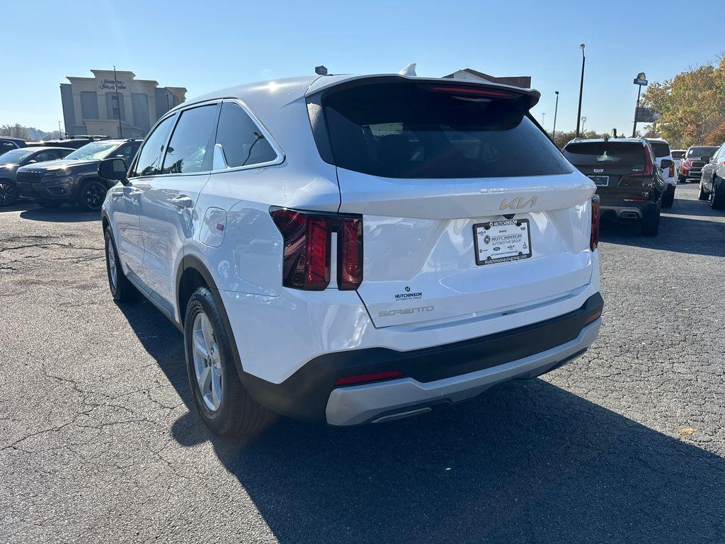 used 2024 Kia Sorento car, priced at $26,898