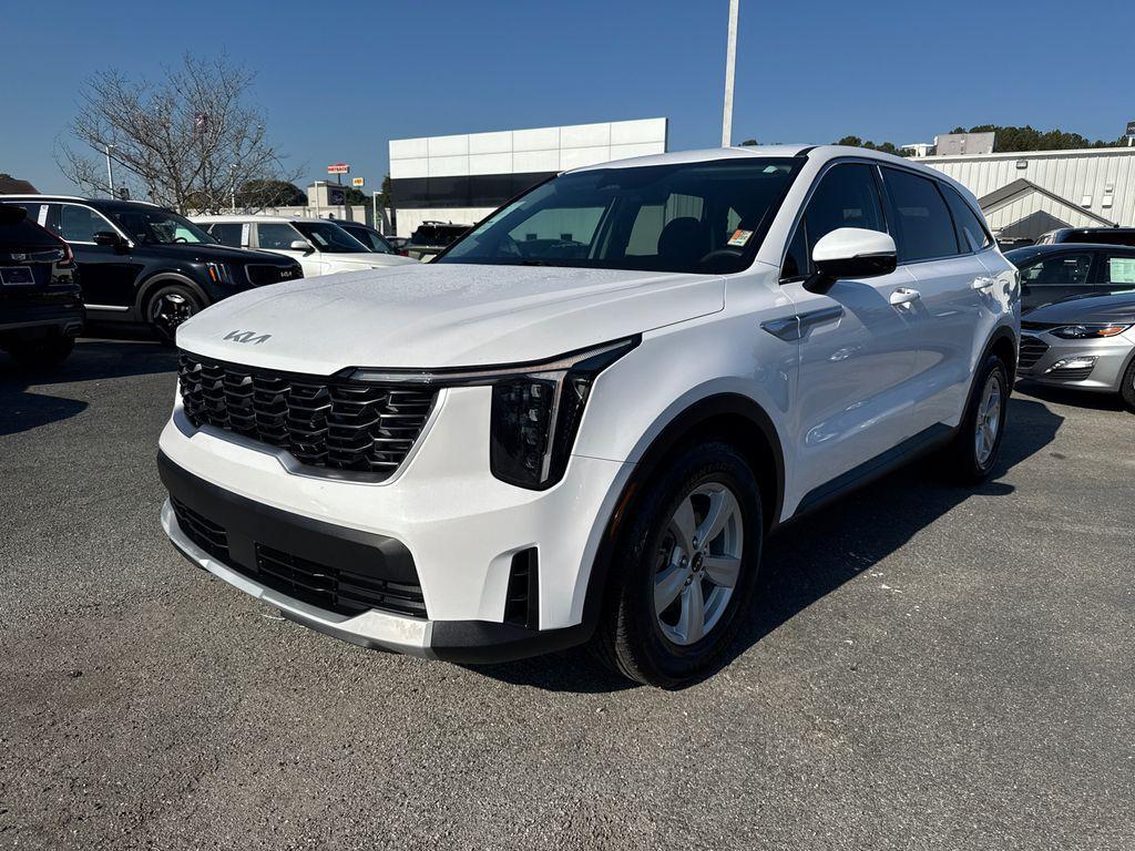 used 2024 Kia Sorento car, priced at $26,898